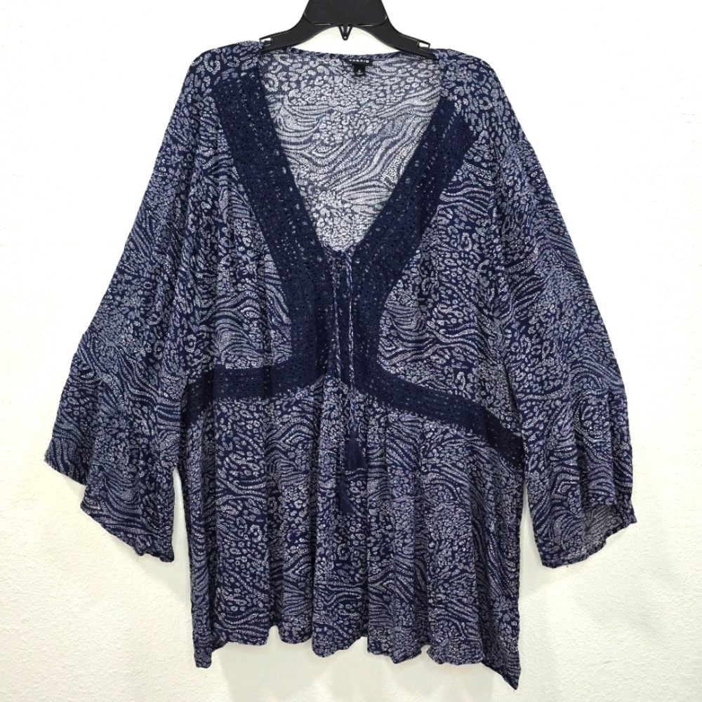 Torrid Top Womens Blue White  Boho V-Neck Crochet Lace Long Bell Sleeve Size 6